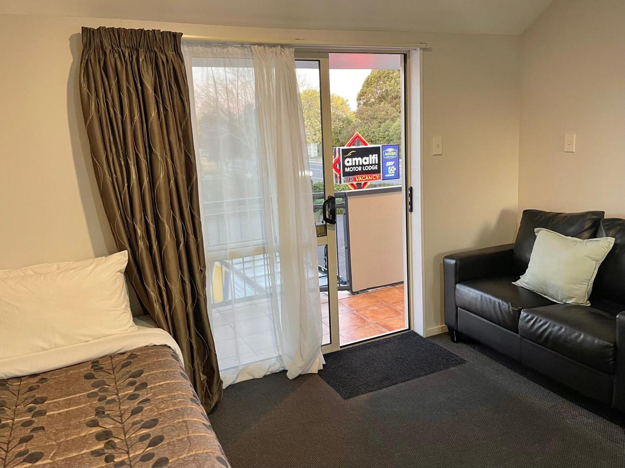 Amalfi Motor Lodge Christchurch Extérieur photo